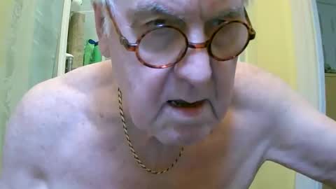 boobswatcher123 online show from April 2, 2026, 4:04 pm