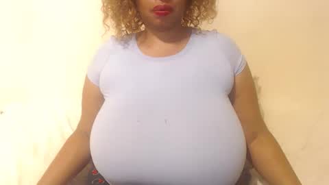 boobyqueen online show from December 18, 2025, 9:10 pm