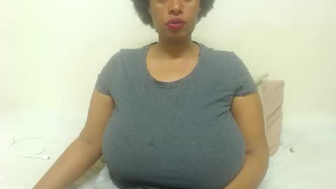 Snapshot of boobyqueen24 chatting on March 6, 2026, 8:38 pm boobyqueen online show from March 6, 2026, 8:38 pm