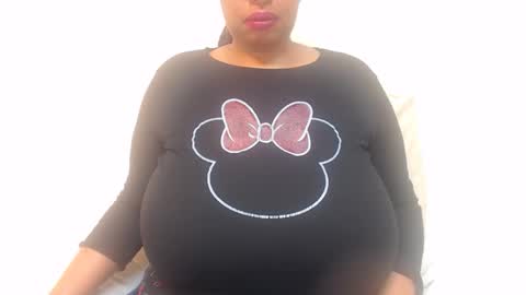 Snapshot of boobyqueen24 chatting on April 28, 2026, 6:24 pm boobyqueen online show from April 28, 2026, 6:24 pm