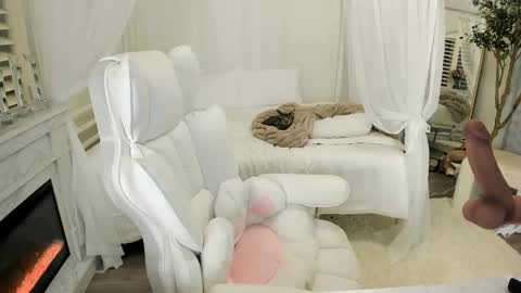 Snapshot of boobznbeer chatting on February 26, 2025, 2:26 am Miley online show from February 26, 2025, 2:26 am