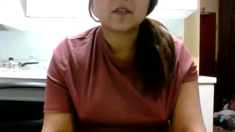 Snapshot of bookishdivya chatting on December 17, 2025, 7:36 am Divya online show from December 17, 2025, 7:36 am