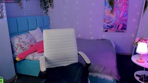 Milena online show from July 27, 2026, 3:02 am