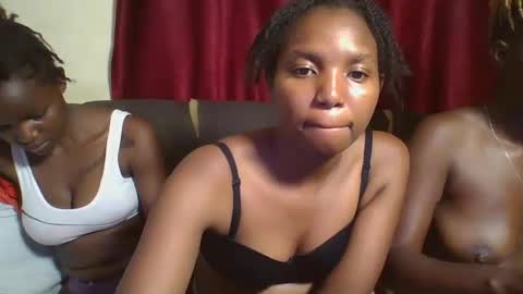 bootie_caramel online show from March 11, 2025, 6:21 am