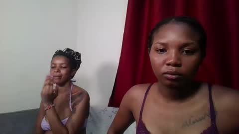 Snapshot of bootie_caramel chatting on April 19, 2026, 10:36 am bootie_caramel online show from April 19, 2026, 10:36 am