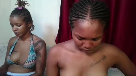 Snapshot of bootie_caramel chatting on April 22, 2026, 8:39 am bootie_caramel online show from April 22, 2026, 8:39 am