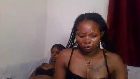 Snapshot of bootie_caramel chatting on April 29, 2026, 6:47 pm bootie_caramel online show from April 29, 2026, 6:47 pm