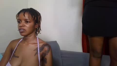Snapshot of bootie_caramel chatting on May 1, 2026, 12:43 pm bootie_caramel online show from May 1, 2026, 12:43 pm