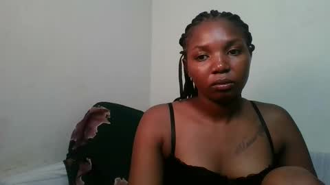 Snapshot of bootie_caramel chatting on May 9, 2026, 11:26 am bootie_caramel online show from May 9, 2026, 11:26 am