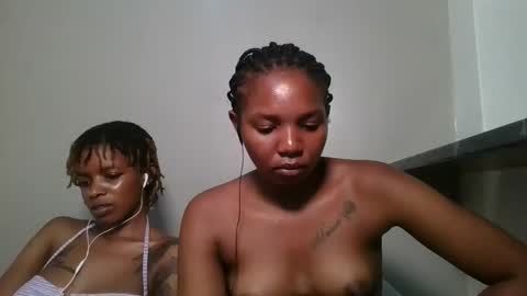 Snapshot of bootie_caramel chatting on May 24, 2026, 4:12 pm bootie_caramel online show from May 24, 2026, 4:12 pm