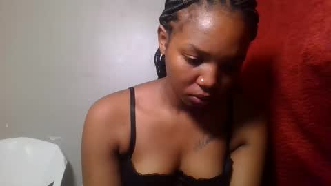 Snapshot of bootie_caramel chatting on June 10, 2026, 12:15 pm bootie_caramel online show from June 10, 2026, 12:15 pm