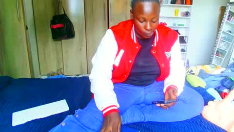 vee online show from January 10, 2025, 10:50 am