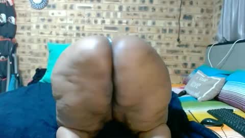 bootytwerkxxx online show from June 2, 2026, 5:48 pm