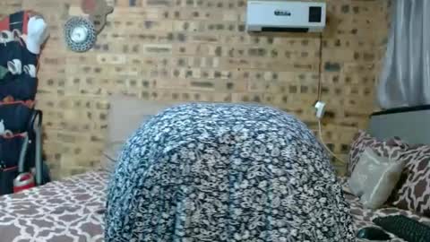 bootytwerkxxx online show from July 16, 2026, 11:00 pm