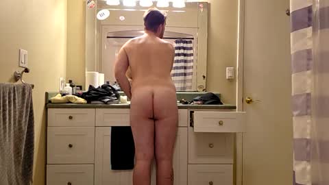 bootywhoknows online show from March 22, 2026, 2:15 am