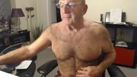 Snapshot of boppy21 chatting on January 8, 2026, 11:40 pm Boppy21 online show from January 8, 2026, 11:40 pm