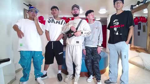 THOMAS AND DAMIAND online show from January 28, 2025, 4:08 am