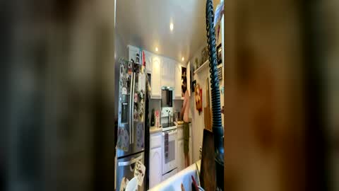 Snapshot of bostond88 chatting on April 17, 2026, 10:02 pm bostond88 online show from April 17, 2026, 10:02 pm
