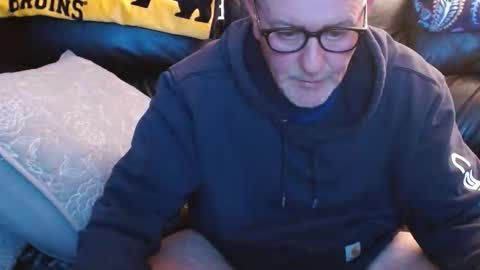 bostonguy1969 online show from April 4, 2026, 4:00 am