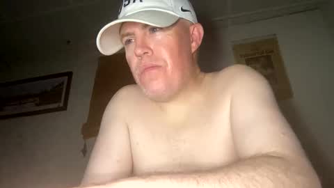 Snapshot of bostonirish45 chatting on April 15, 2026, 2:40 am bostonirish45 online show from April 15, 2026, 2:40 am