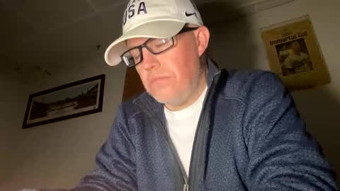 Snapshot of bostonirish45 chatting on April 17, 2026, 4:04 am bostonirish45 online show from April 17, 2026, 4:04 am