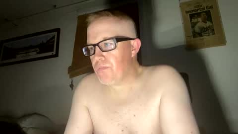 Snapshot of bostonirish45 chatting on April 26, 2026, 2:42 am bostonirish45 online show from April 26, 2026, 2:42 am