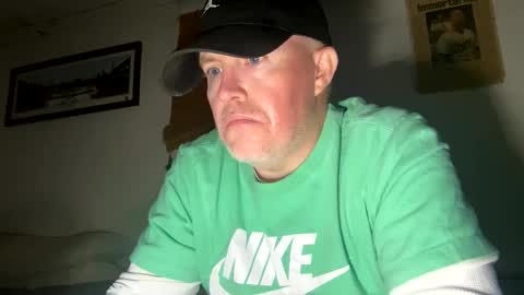 Snapshot of bostonirish45 chatting on May 9, 2026, 5:12 am bostonirish45 online show from May 9, 2026, 5:12 am