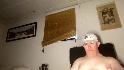 Snapshot of bostonirish45 chatting on May 13, 2026, 4:37 pm bostonirish45 online show from May 13, 2026, 4:37 pm