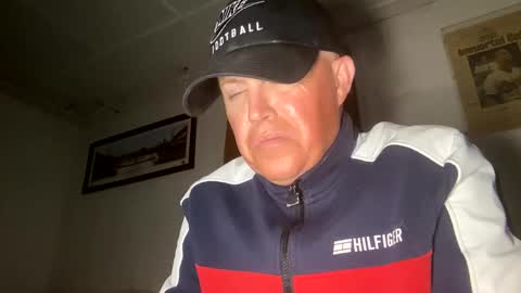 Snapshot of bostonirish45 chatting on May 20, 2026, 5:24 am bostonirish45 online show from May 20, 2026, 5:24 am