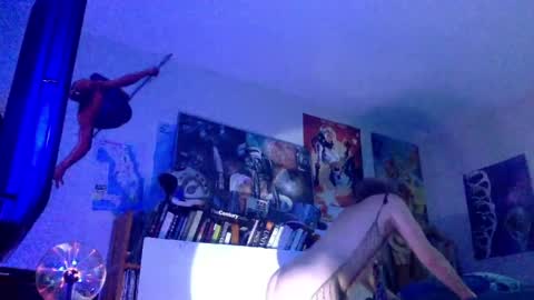 Bottomboo7 online show from April 7, 2026, 12:38 pm