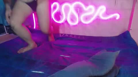 Carla online show from October 24, 2025, 2:08 am