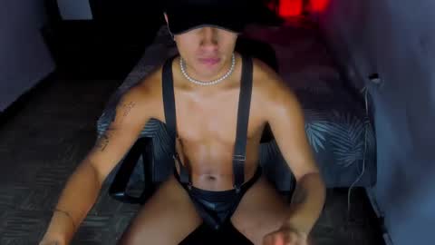 boy_nauthy online show from January 8, 2025, 4:55 am