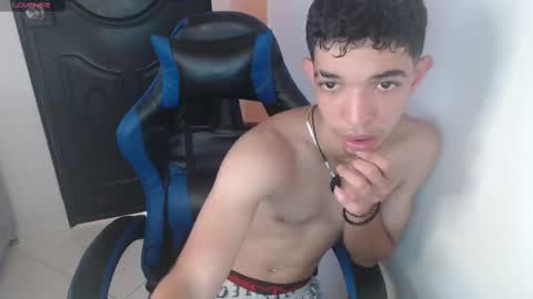 boy_slim07 online show from September 13, 2025, 2:39 pm