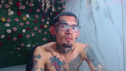 Snapshot of boy_tatto77 chatting on April 29, 2026, 6:25 pm boy_tatto77 online show from April 29, 2026, 6:25 pm
