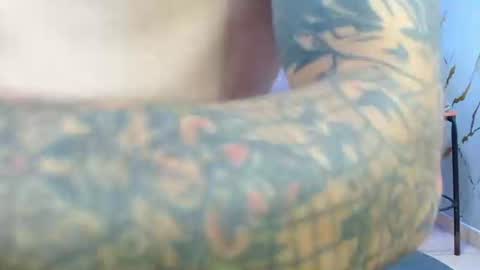 boy_tatto77 online show from July 20, 2026, 12:51 pm