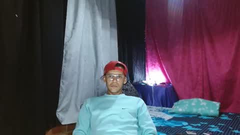 Snapshot of boyfantasies_11 chatting on November 26, 2025, 2:01 am boyfantasies_11 online show from November 26, 2025, 2:01 am