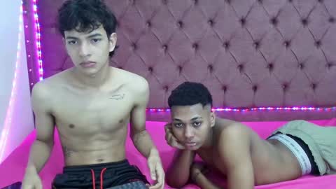 Snapshot of boys_hotparty chatting on December 3, 2024, 5:01 pm ALEX - TAYLER -MIKE online show from December 3, 2024, 5:01 pm