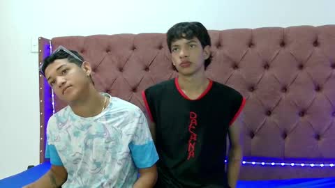 Snapshot of boys_hotparty chatting on January 30, 2025, 1:53 pm ALEX - TAYLER -MIKE online show from January 30, 2025, 1:53 pm