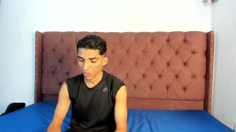 Snapshot of boys_hotparty chatting on September 26, 2025, 1:04 pm ALEX - TAYLER -MIKE online show from September 26, 2025, 1:04 pm