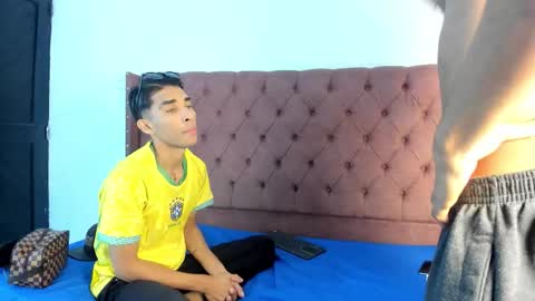 Snapshot of boys_hotparty chatting on September 30, 2025, 1:16 pm ALEX - TAYLER -MIKE online show from September 30, 2025, 1:16 pm