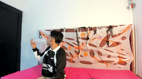 Snapshot of boys_hotparty chatting on October 18, 2025, 1:12 pm ALEX - TAYLER -MIKE online show from October 18, 2025, 1:12 pm