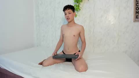 ALEX - TAYLER  -MIKE online show from June 16, 2026, 7:05 pm