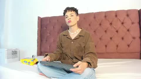 ALEX - TAYLER  -MIKE online show from July 12, 2026, 7:05 pm