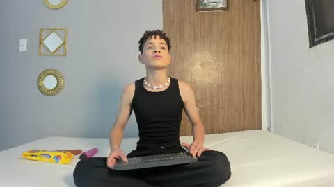 ALEX - TAYLER  -MIKE online show from July 22, 2026, 7:05 pm