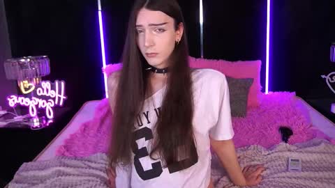 Nova online show from September 17, 2025, 6:37 am