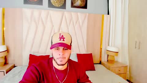 Snapshot of boyxxsexx69 chatting on November 2, 2025, 2:25 am Mateo online show from November 2, 2025, 2:25 am