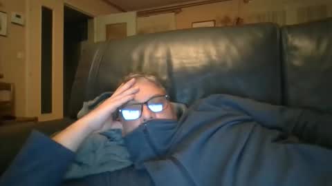 bozo81 online show from September 16, 2025, 7:37 pm