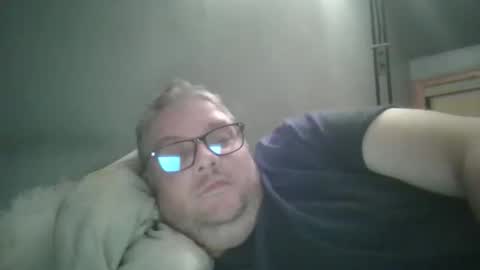 bozo81 online show from October 3, 2025, 11:02 pm