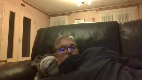 bozo81 online show from October 15, 2025, 5:13 pm