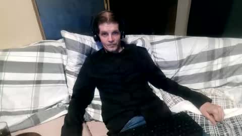 bponie1 online show from September 20, 2025, 2:12 am